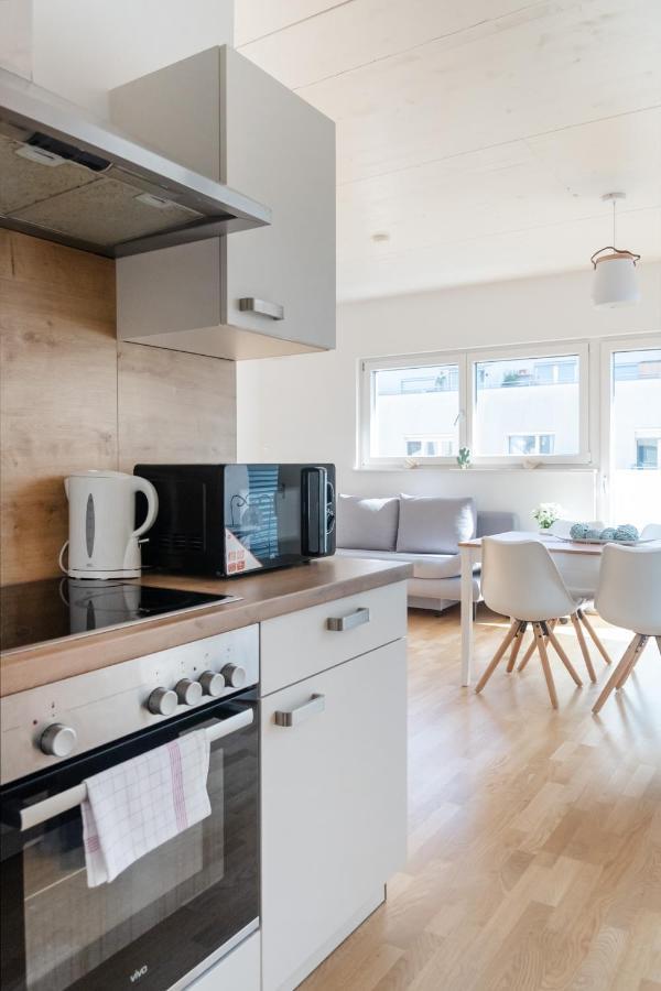 Helles, Neues Dg Apartment Mit Blick Zum Donauturm Вена Экстерьер фото