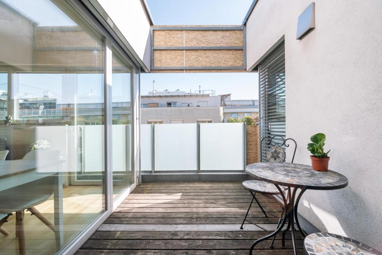 Helles, Neues Dg Apartment Mit Blick Zum Donauturm Вена Экстерьер фото
