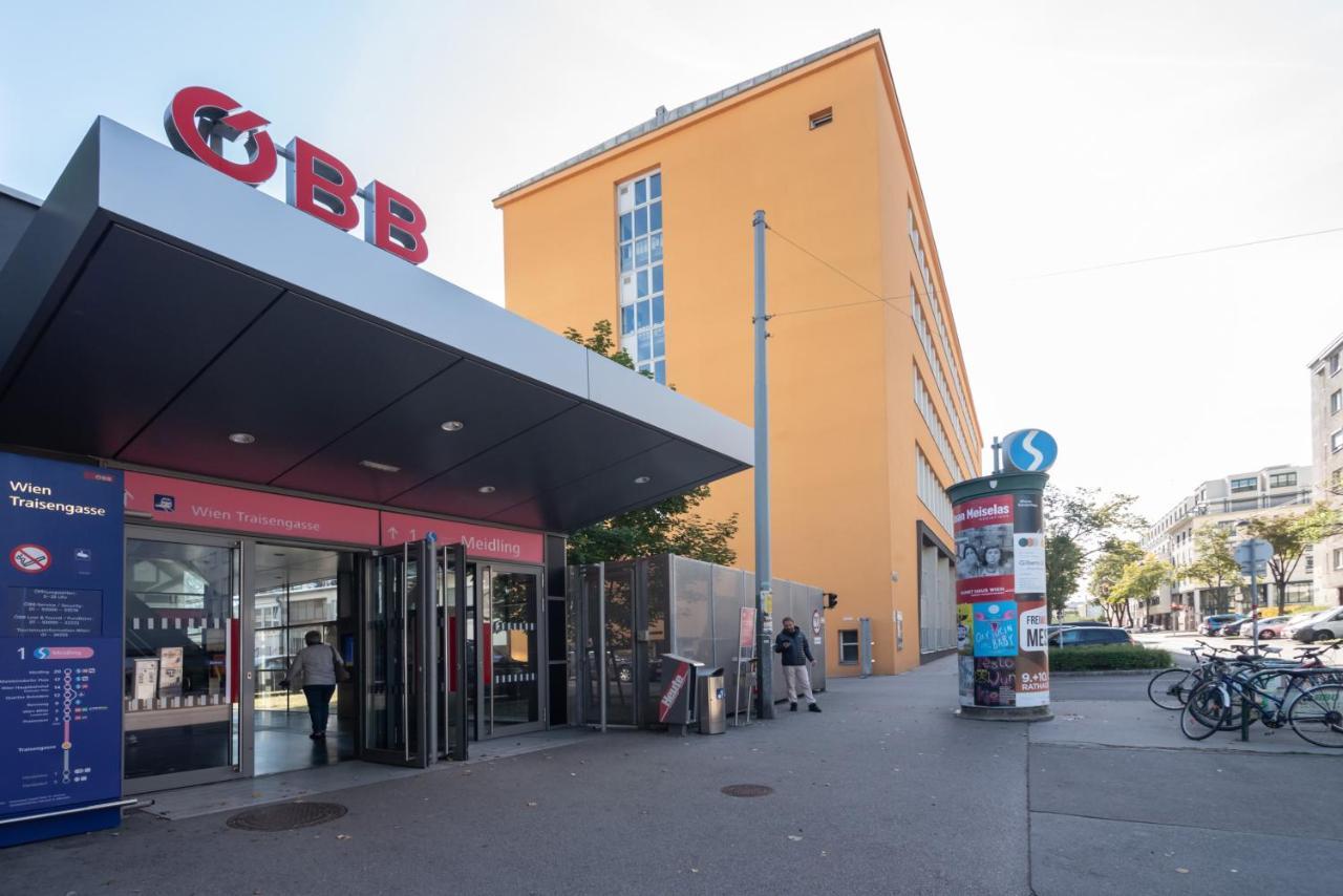 Helles, Neues Dg Apartment Mit Blick Zum Donauturm Вена Экстерьер фото